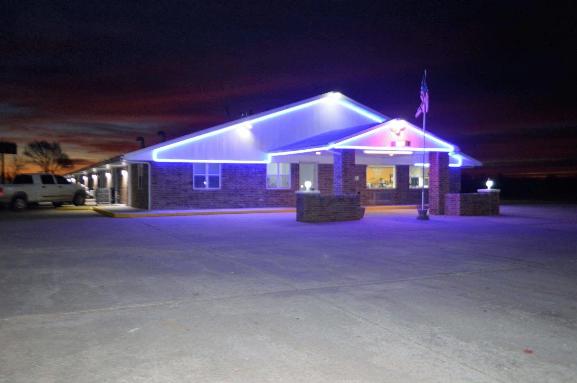 Night Inn Sweet Springs Eksteriør bilde